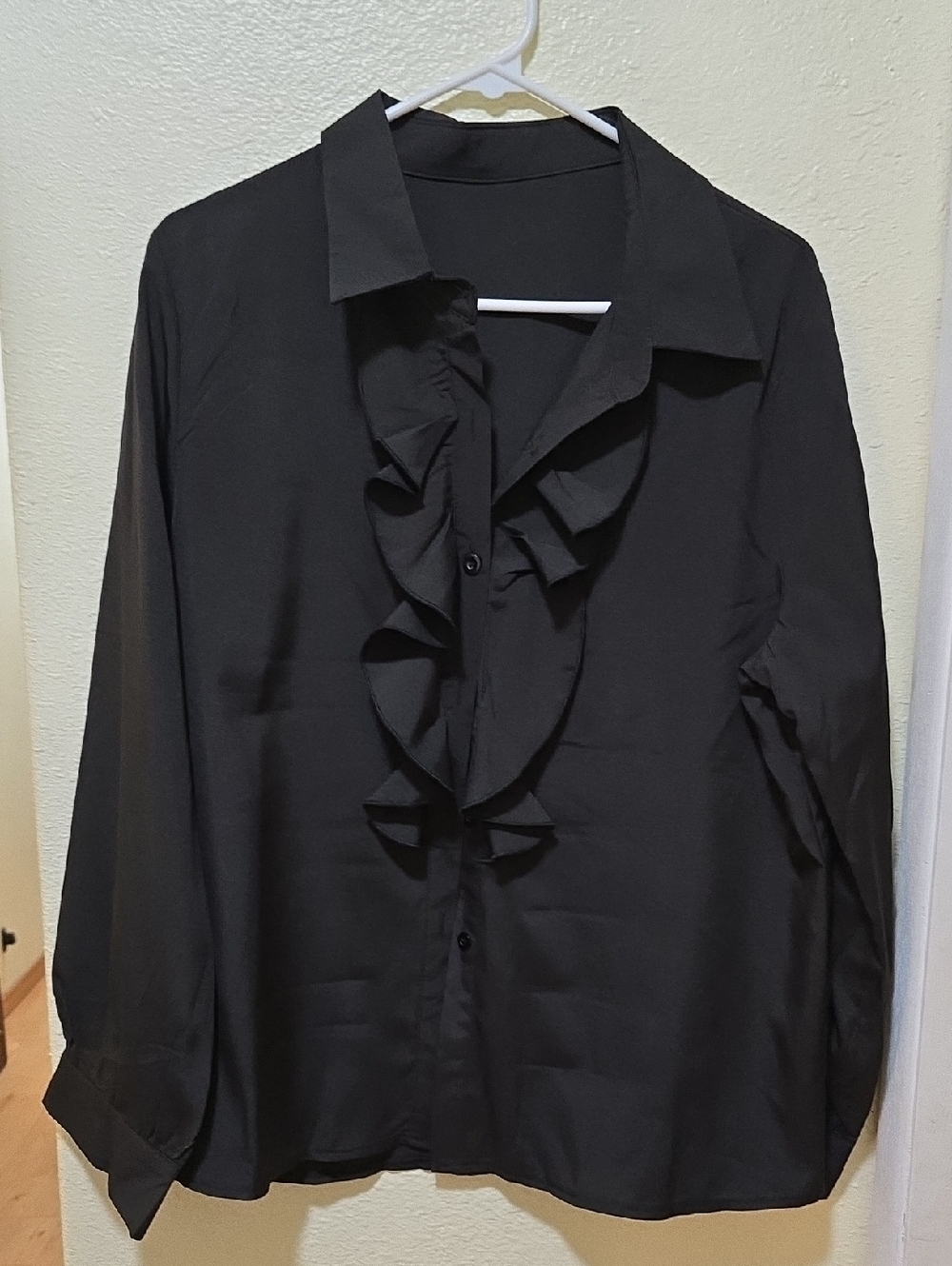SHEIN Black Ruffle Front Long Sleeve Blouse